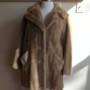 vintage 1980s Chic Tan Teddy Faux Fur Jacket